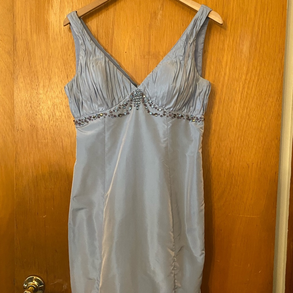 EVENING GOWN LABEL SAYS SIZE 6 ALTERED TO SIZE 2